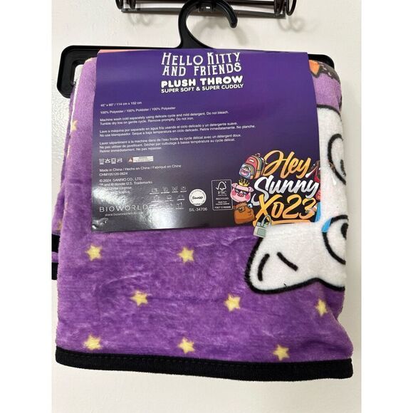 Hello Kitty and Friends Halloween Throw Blanket - Picture 2 of 2